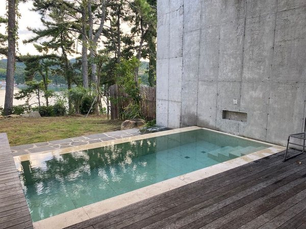 W181 Ocean Stay: Pool Villa and Seaside on Geoje Island