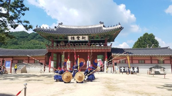 Ночь культурного наследия Сувона: захватывающий летний фестиваль